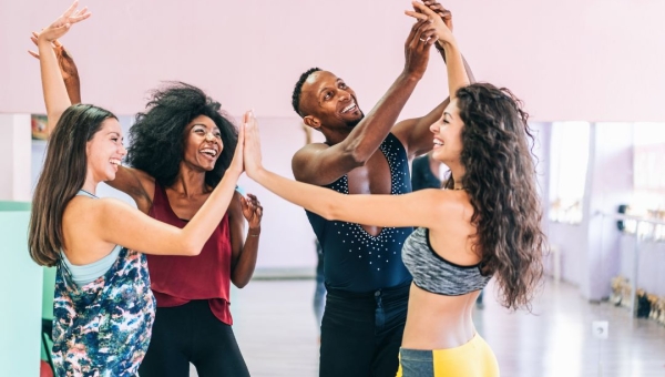 Les cours gratuits de salsa, de bachata, et de kizomba : une fausse bonne idée ?